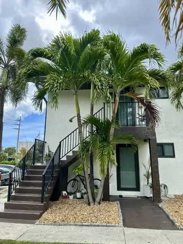 1930 SW 28th Street Fort Lauderdale FL 33315