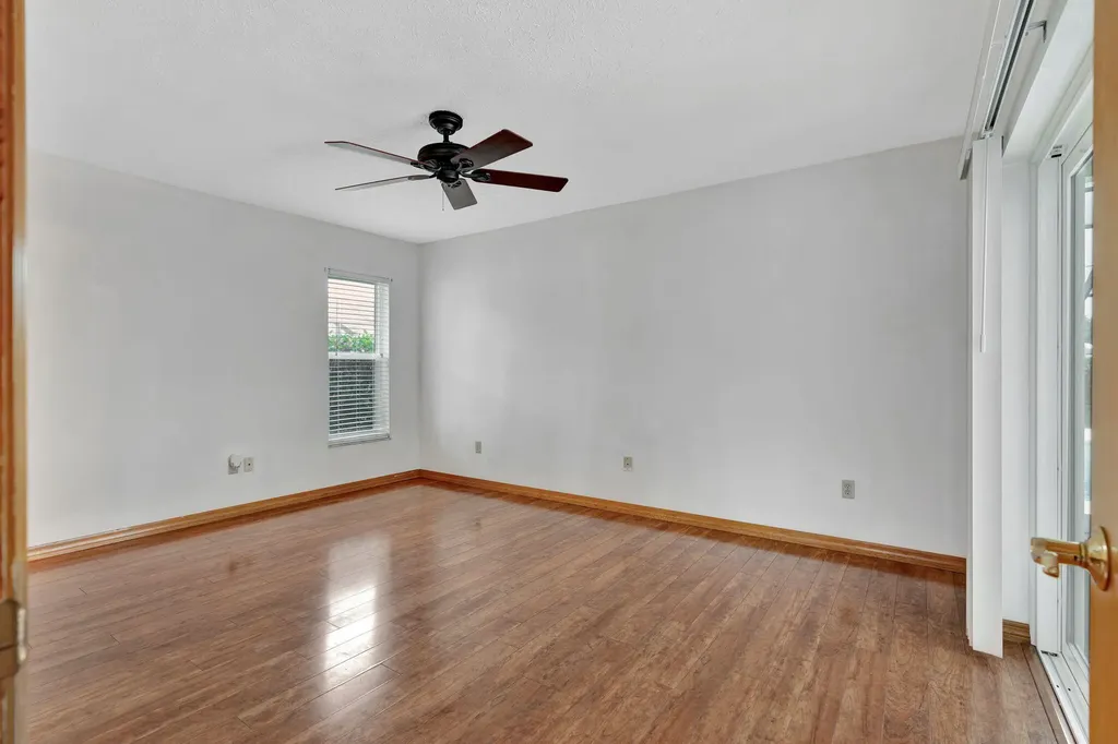 661 SE Crescent Avenue Port St Lucie FL 34984