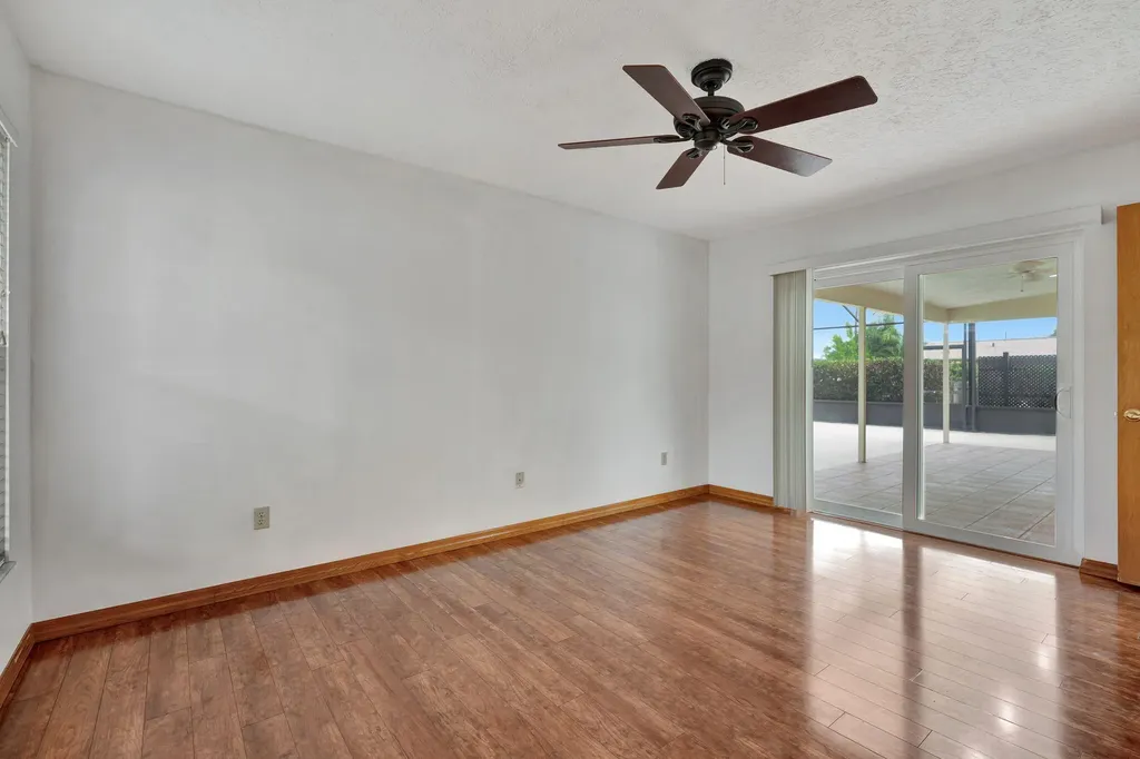 661 SE Crescent Avenue Port St Lucie FL 34984