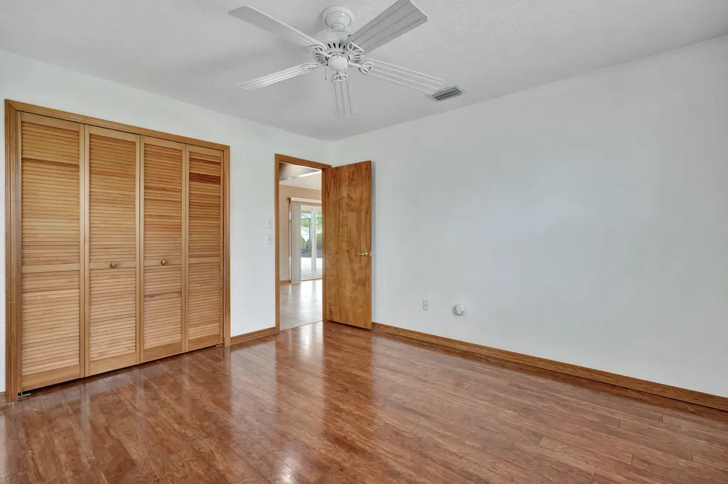 661 SE Crescent Avenue Port St Lucie FL 34984