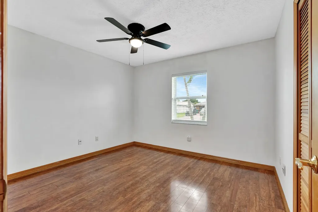 661 SE Crescent Avenue Port St Lucie FL 34984