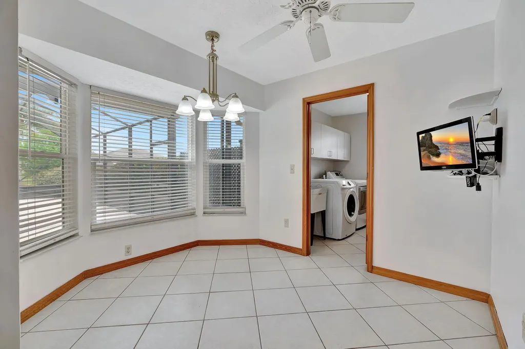 661 SE Crescent Avenue Port St Lucie FL 34984