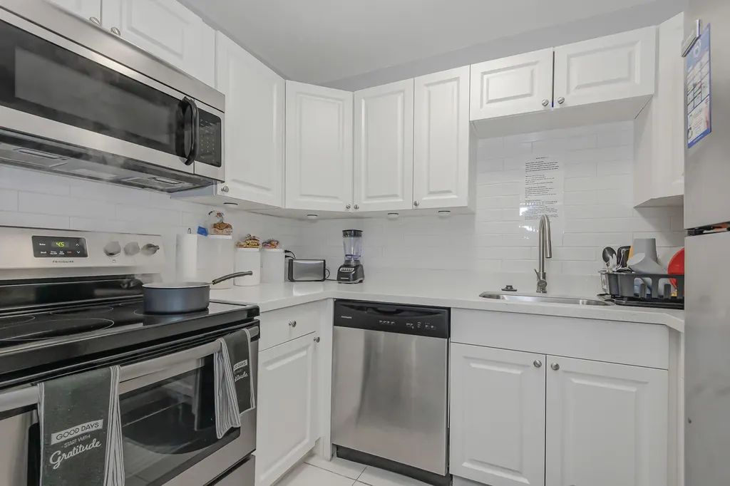 3775 NW 116th Terrace Coral Springs FL 33065