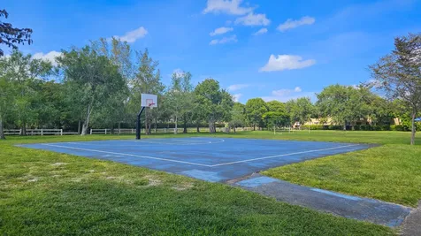 3775 NW 116th Terrace Coral Springs FL 33065