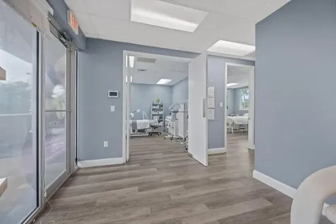 2515 S State Road 7 Wellington FL 33414