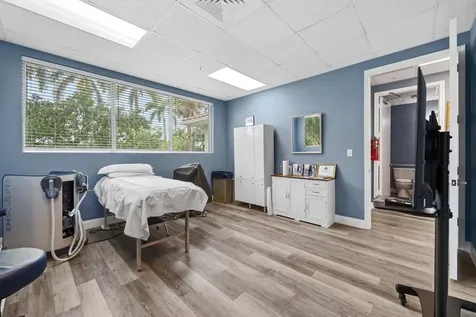 2515 S State Road 7 Wellington FL 33414
