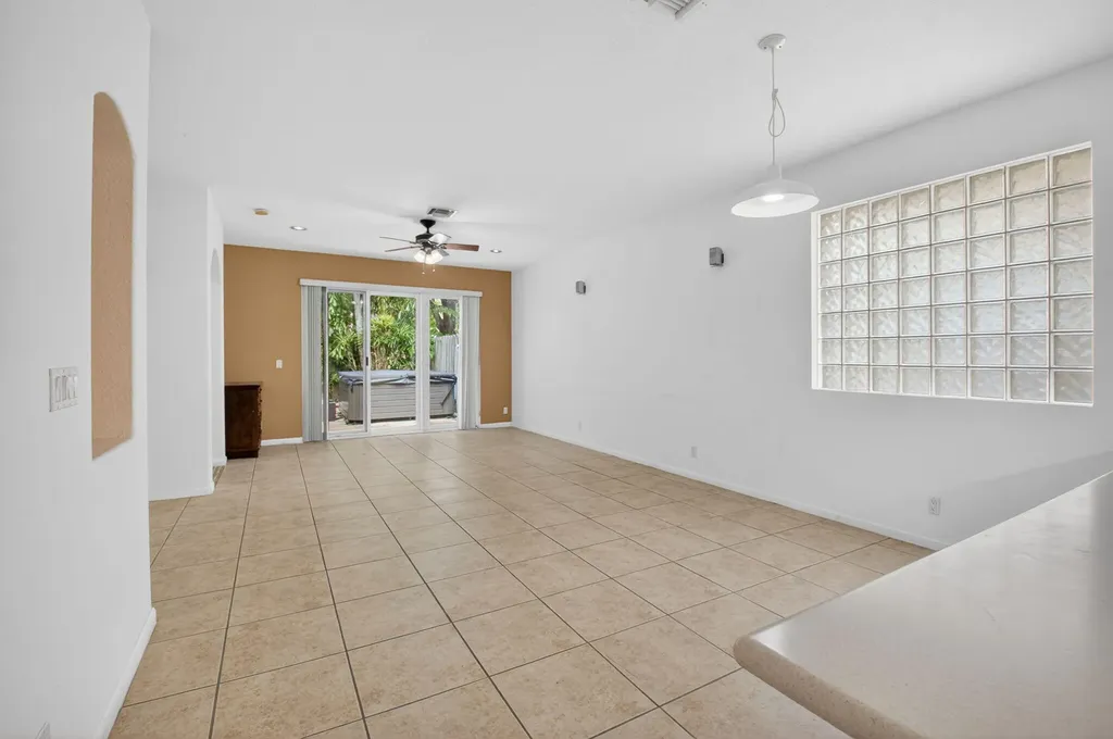 5049 Sancerre Circle Lake Worth FL 33463