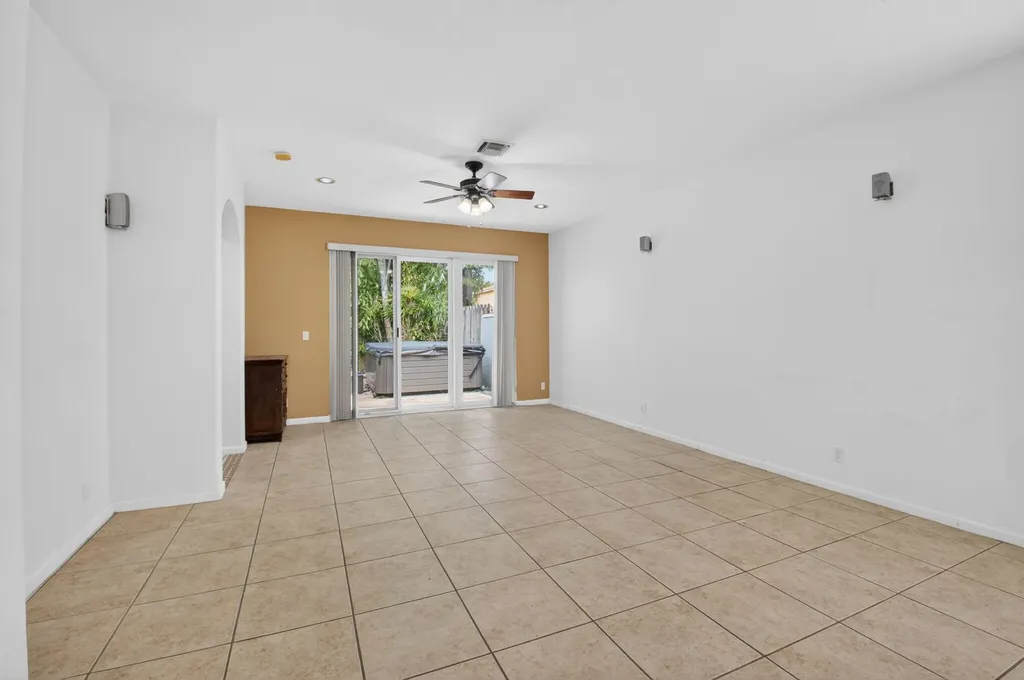 5049 Sancerre Circle Lake Worth FL 33463
