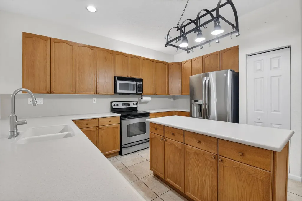 5049 Sancerre Circle Lake Worth FL 33463