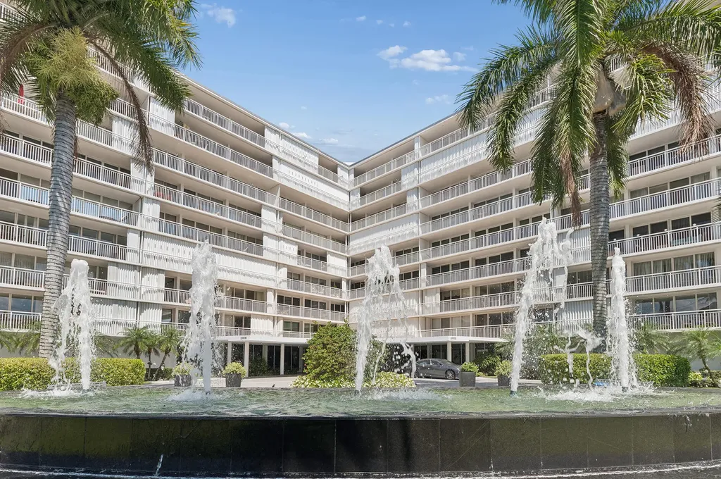 3546 S Ocean Boulevard South Palm Beach FL 33480