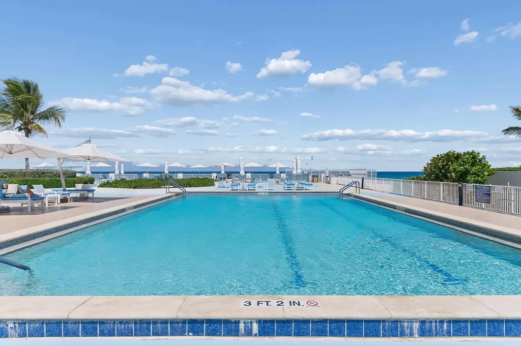 3546 S Ocean Boulevard South Palm Beach FL 33480