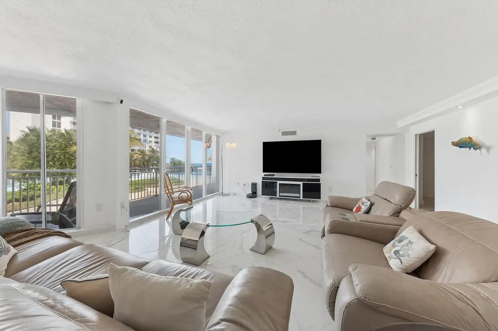 3546 S Ocean Boulevard South Palm Beach FL 33480