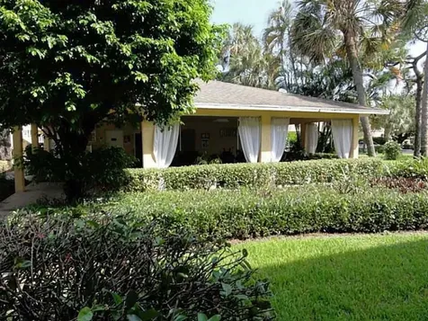 5186 NE 6th Avenue Oakland Park FL 33334