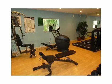 5186 NE 6th Avenue Oakland Park FL 33334