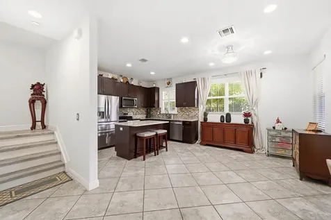6993 Pines Circle Coconut Creek FL 33073