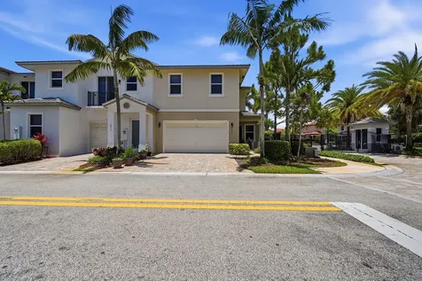 6993 Pines Circle Coconut Creek FL 33073