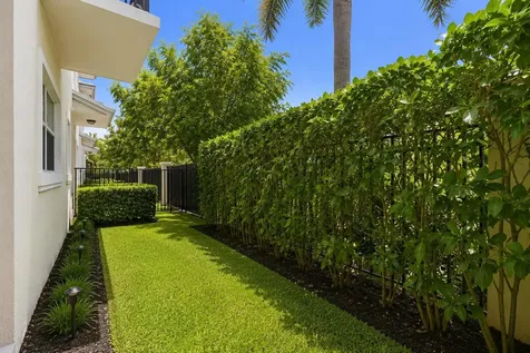6993 Pines Circle Coconut Creek FL 33073