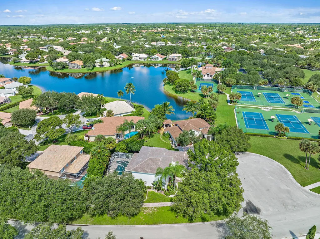 1225 Egret Circle S Jupiter FL 33458