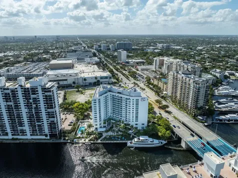 2670 E Sunrise Boulevard Fort Lauderdale FL 33304