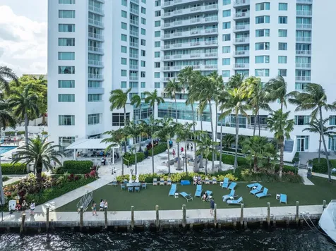 2670 E Sunrise Boulevard Fort Lauderdale FL 33304