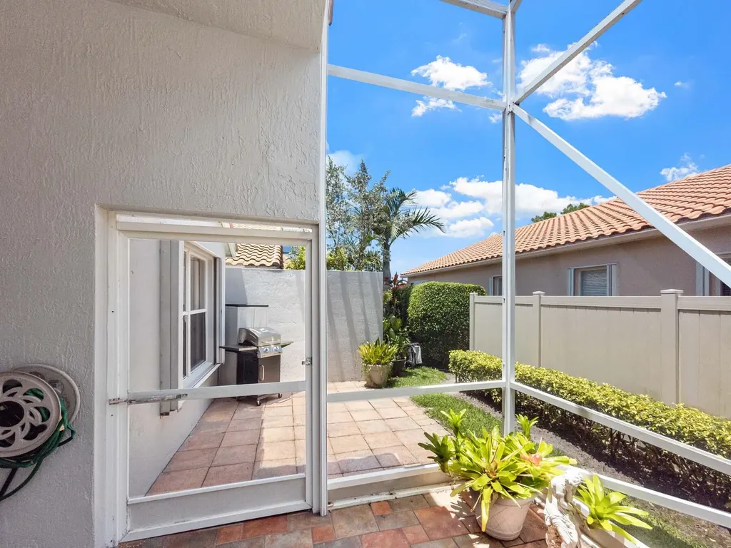 5320 Glenville Drive Boynton Beach FL 33437