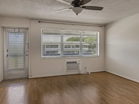 362 Northampton R West Palm Beach FL 33417