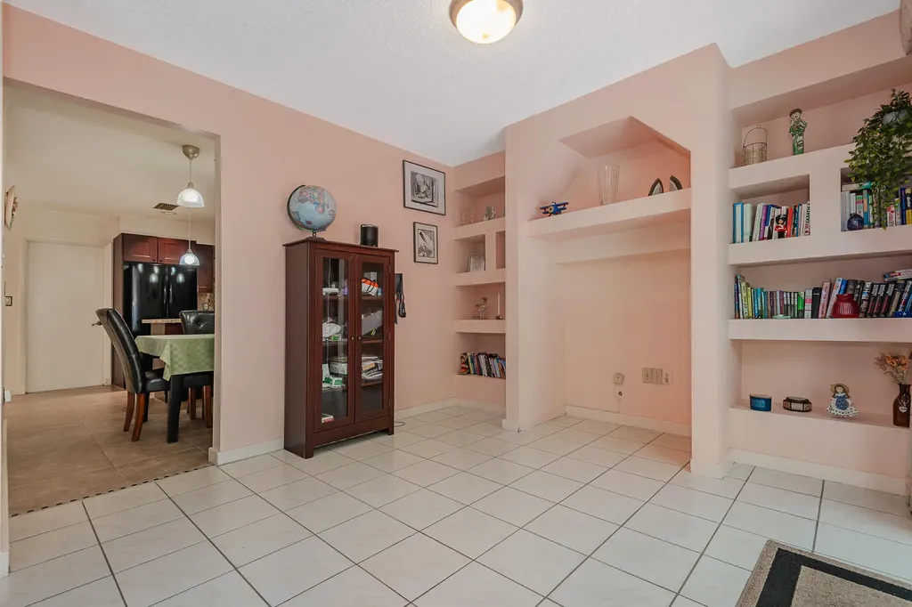 4961 SW 94th Avenue Cooper City FL 33328
