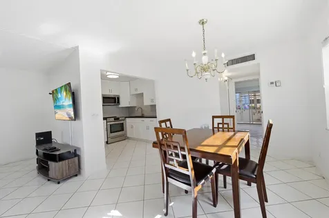 249 Burgundy F Delray Beach FL 33484