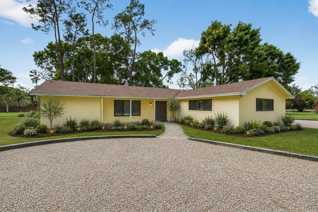 749 W Rambling Drive Wellington FL 33414
