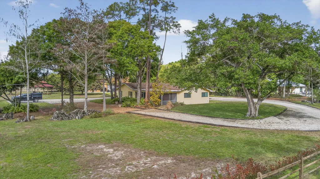749 W Rambling Drive Wellington FL 33414