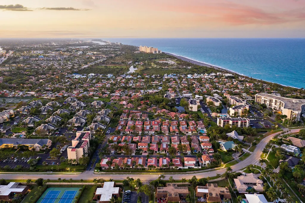 1605 S Us Highway 1 Jupiter FL 33477