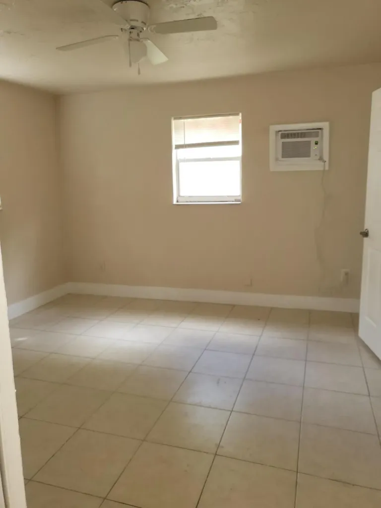 224 N 57th Avenue Hollywood FL 33021