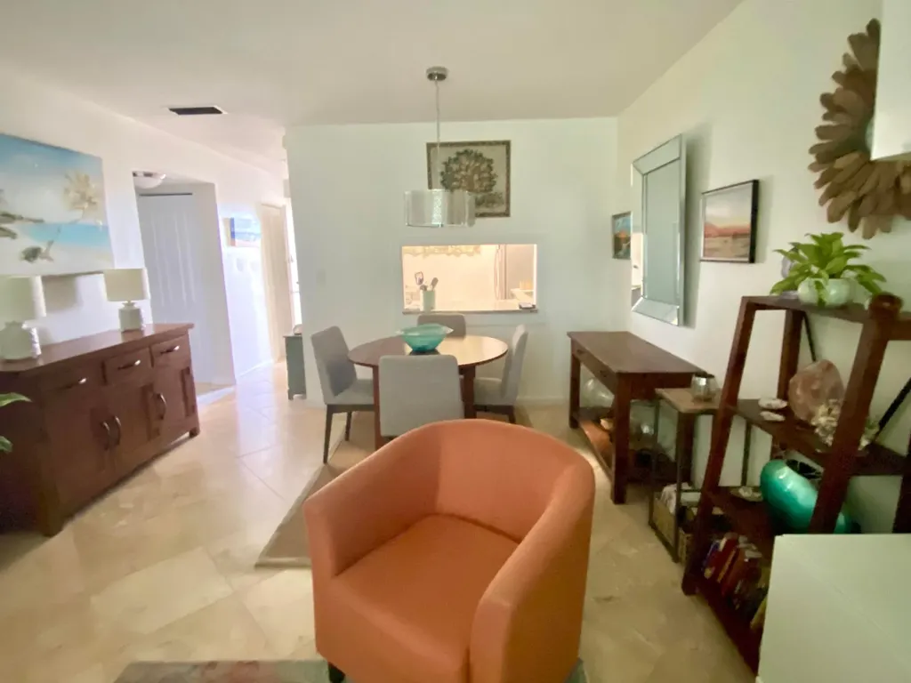 2566 S Garden Drive S Lake Worth FL 33461