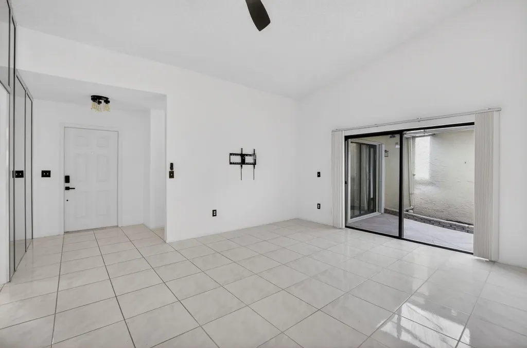 9123 SW 22nd Street Boca Raton FL 33428