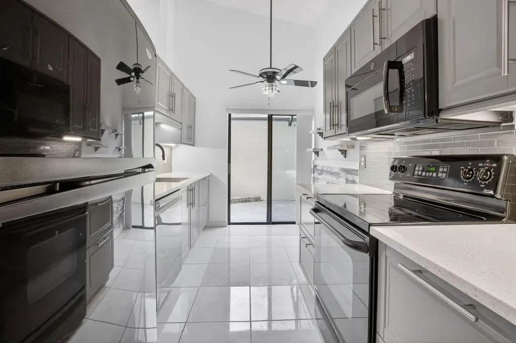 9123 SW 22nd Street Boca Raton FL 33428
