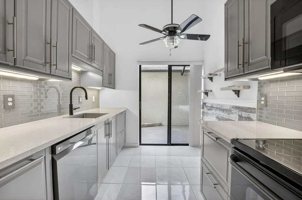 9123 SW 22nd Street Boca Raton FL 33428