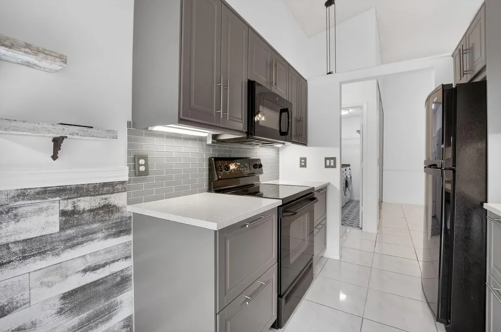 9123 SW 22nd Street Boca Raton FL 33428