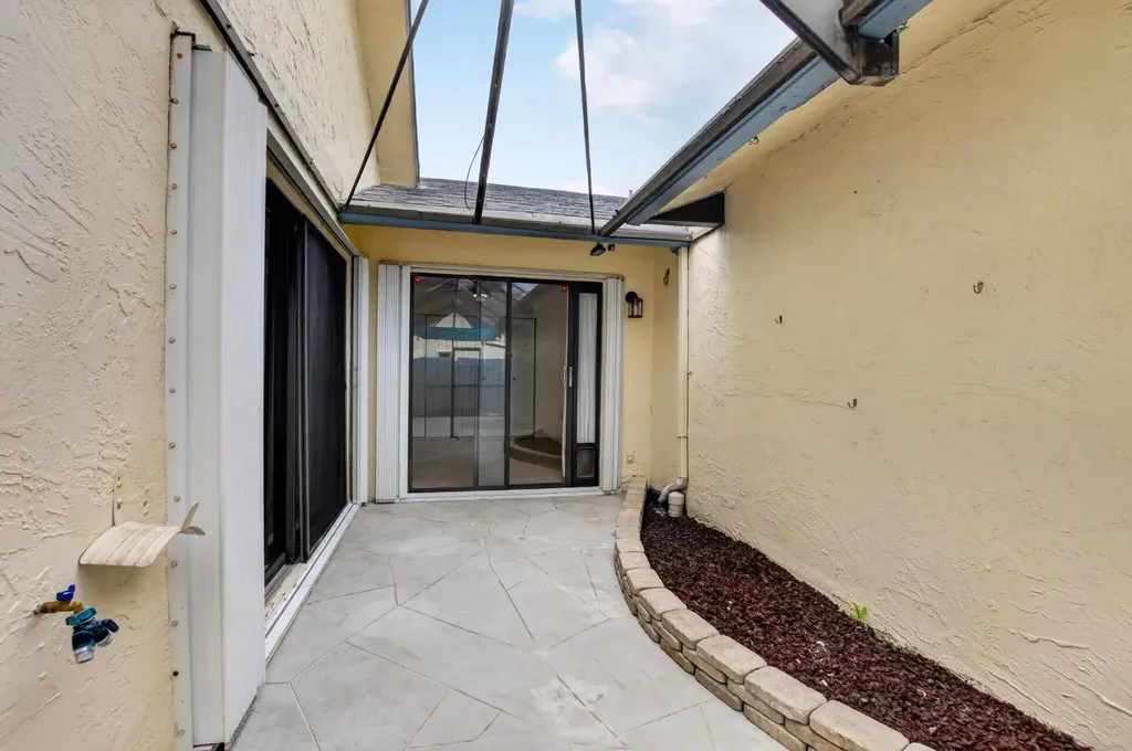9123 SW 22nd Street Boca Raton FL 33428