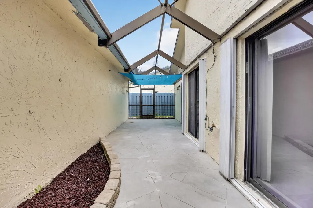 9123 SW 22nd Street Boca Raton FL 33428