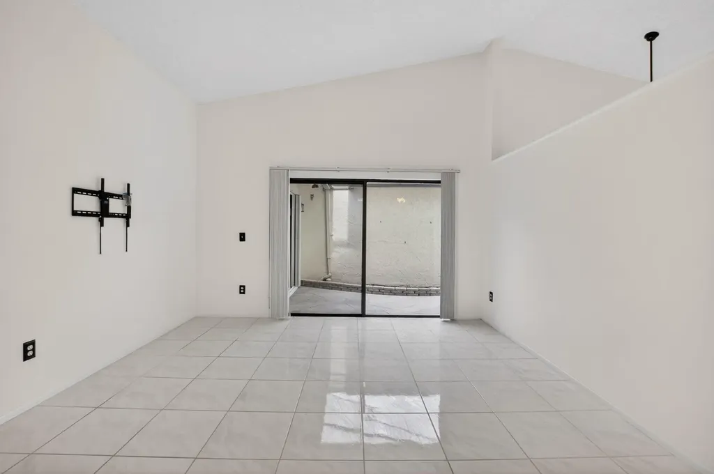 9123 SW 22nd Street Boca Raton FL 33428