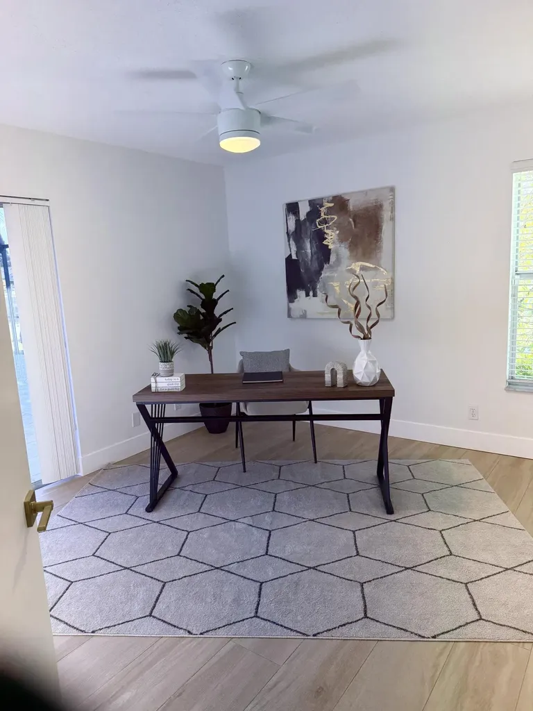 921 Lakewood Court Weston FL 33326
