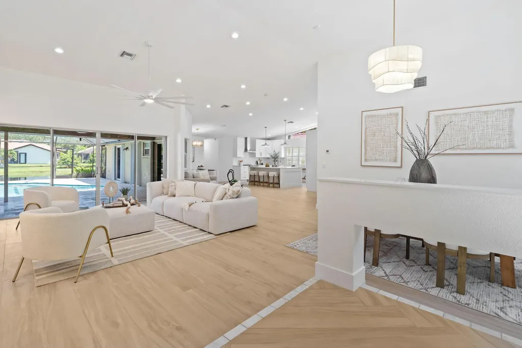 921 Lakewood Court Weston FL 33326