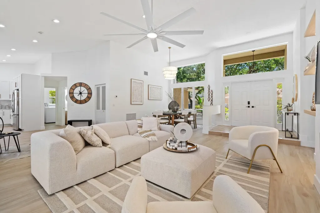 921 Lakewood Court Weston FL 33326