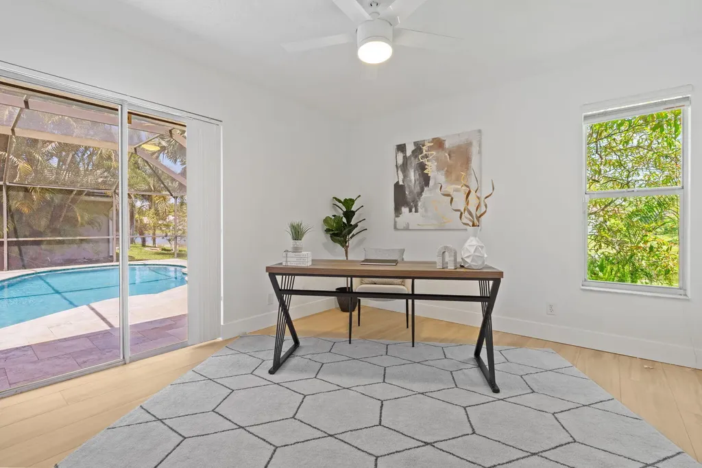 921 Lakewood Court Weston FL 33326