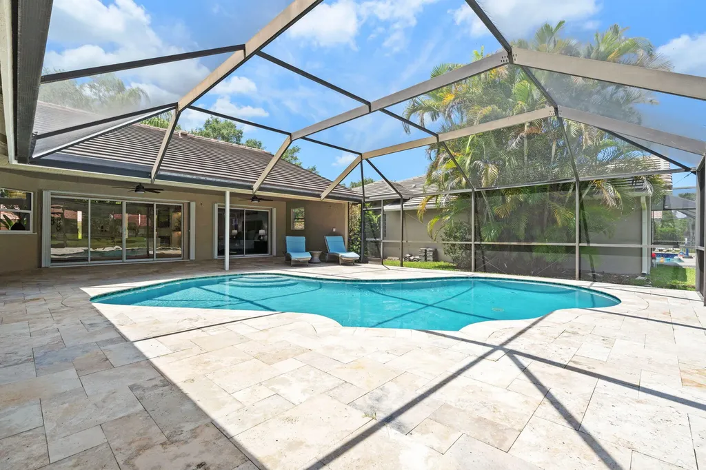 921 Lakewood Court Weston FL 33326