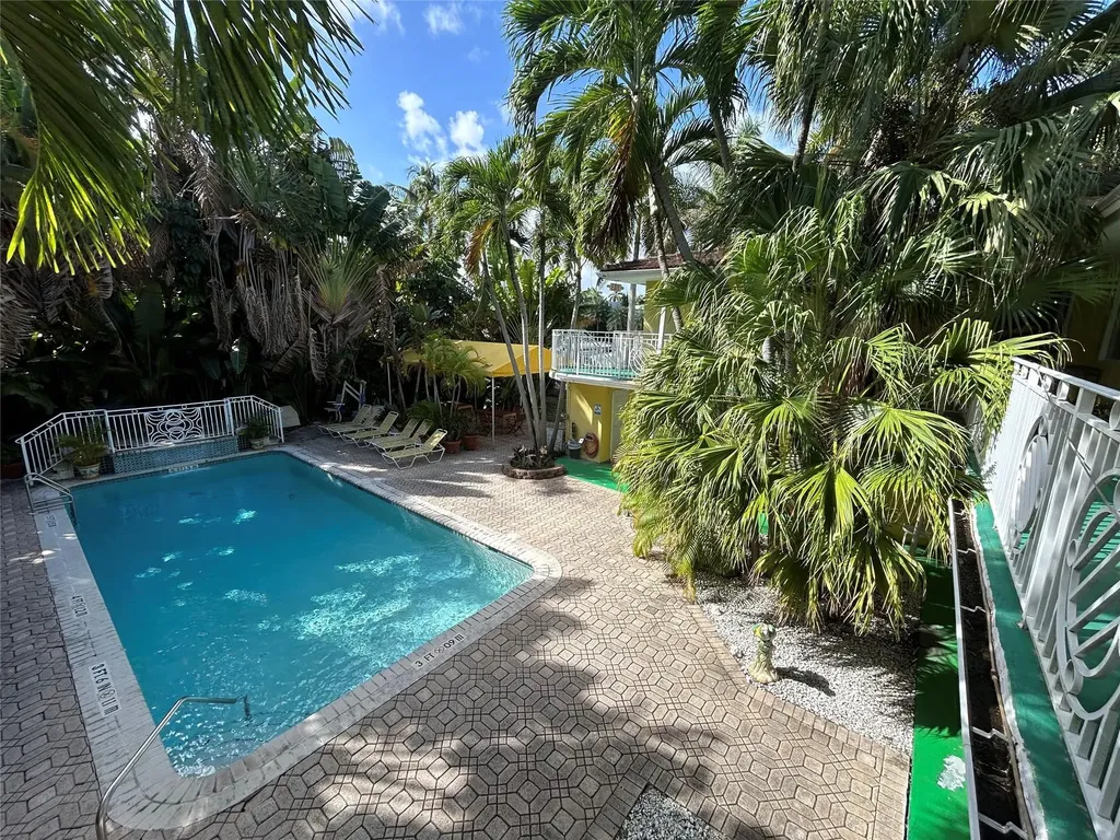 77 Hendricks Isle Fort Lauderdale FL 33301