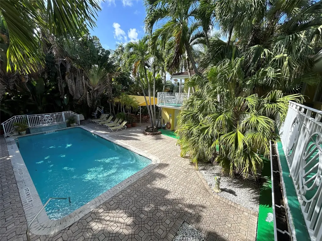 77 Hendricks Isle Fort Lauderdale FL 33301