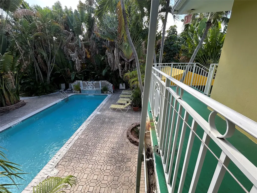 77 Hendricks Isle Fort Lauderdale FL 33301