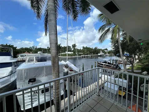 77 Hendricks Isle Fort Lauderdale FL 33301