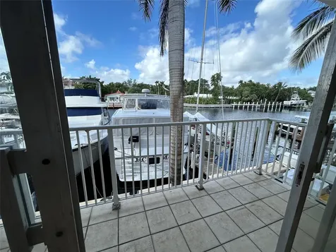 77 Hendricks Isle Fort Lauderdale FL 33301